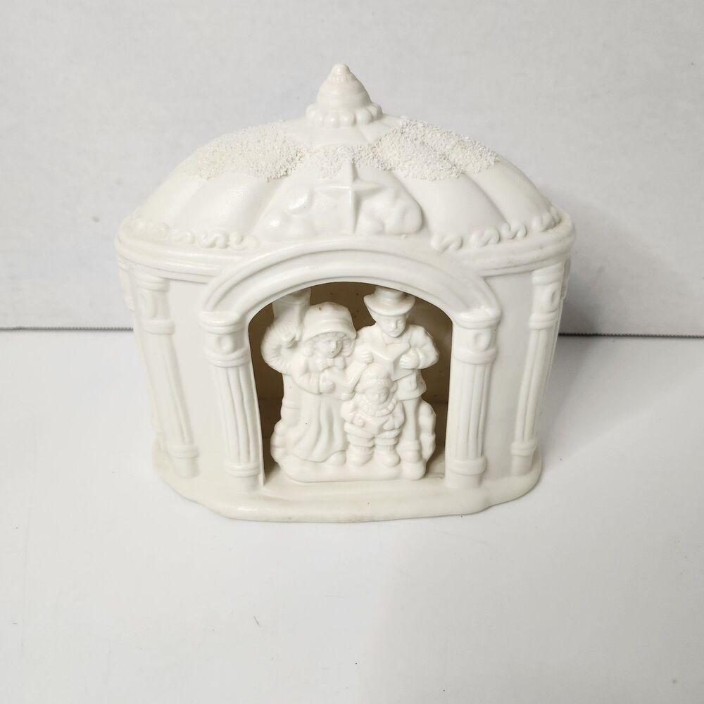 Vintage Illuminated Christmas Carolers, Night light holiday decorations